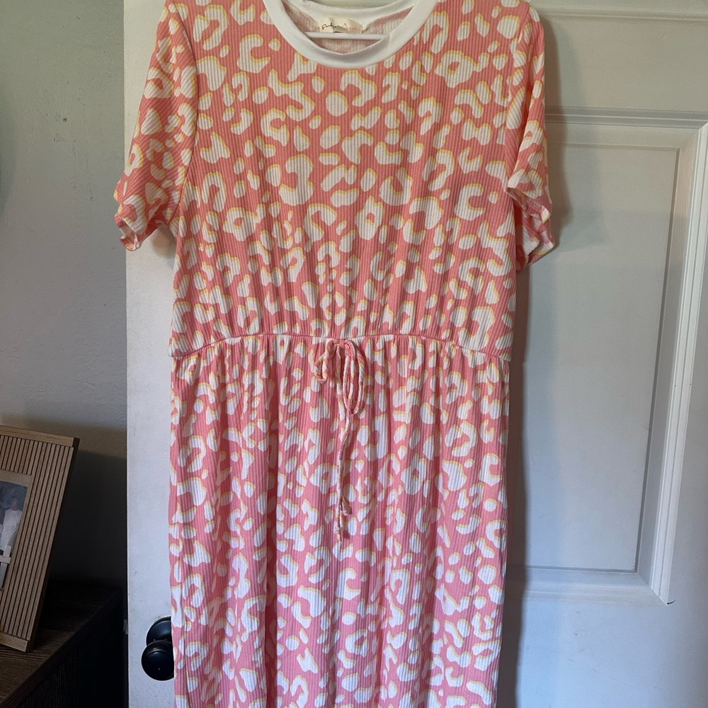 Stylish Pink and White Midi Dress